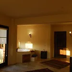 Mandarin & Mango Boutique 3*