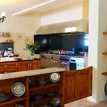 Mandarin & Mango Boutique Hotel 3*