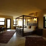 Hotel Mandarin & Mango Boutique 3*
