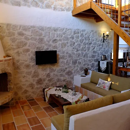 Mandarin & Mango Boutique Hotel