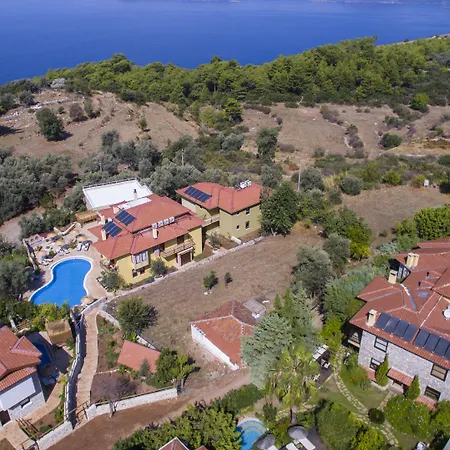 Mandarin & Mango Boutique 3*