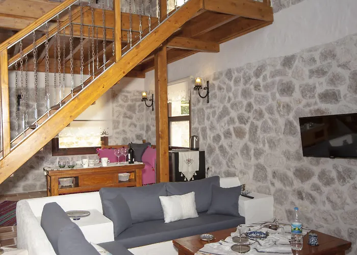 Отель Mandarin & Mango Boutique