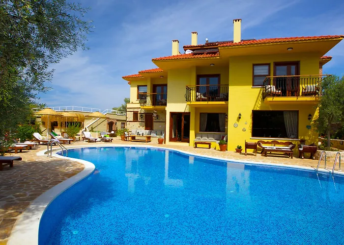 Mandarin & Mango Boutique 3*