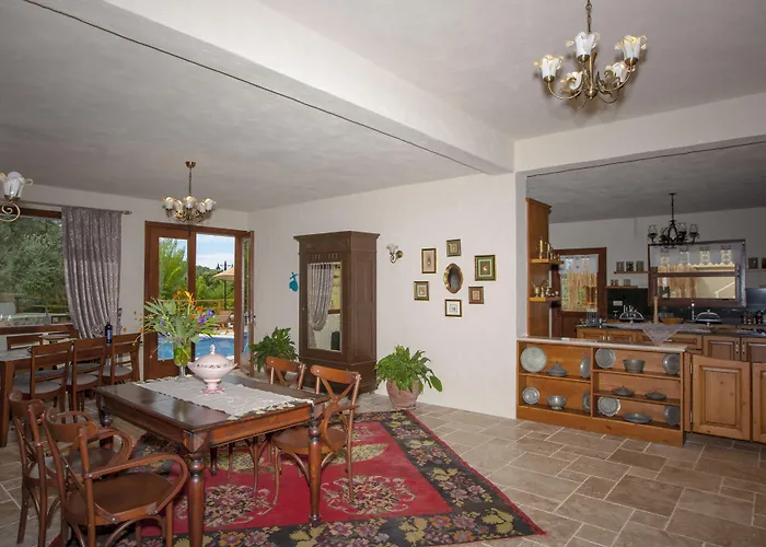 Mandarin & Mango Boutique 3*