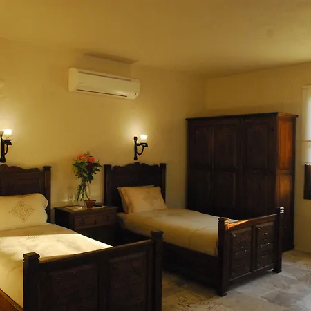 Mandarin & Mango Boutique Hotel