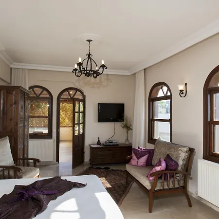 Mandarin&mango Boutique 3*