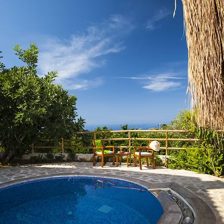 Mandarin & Mango Boutique Hotel 3*