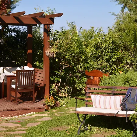 Mandarin & Mango Boutique Hotel 3*