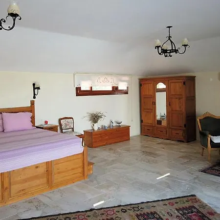 Mandarin & Mango Boutique Hotel