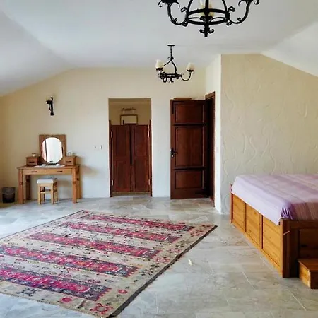 Mandarin & Mango Boutique Hotel