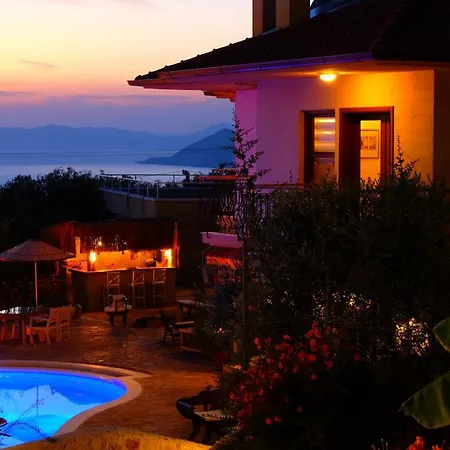 Mandarin & Mango Boutique Hotel