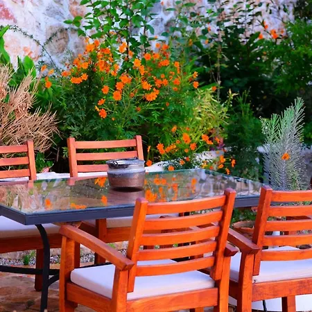 Mandarin & Mango Boutique Faralya