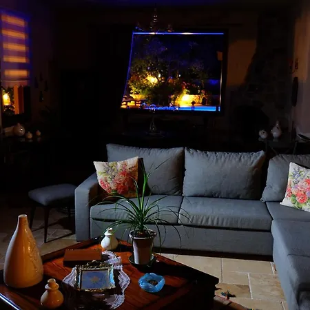 Mandarin & Mango Boutique Hotel