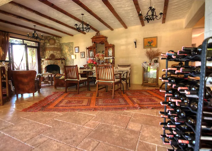 Mandarin & Mango Boutique Hotel