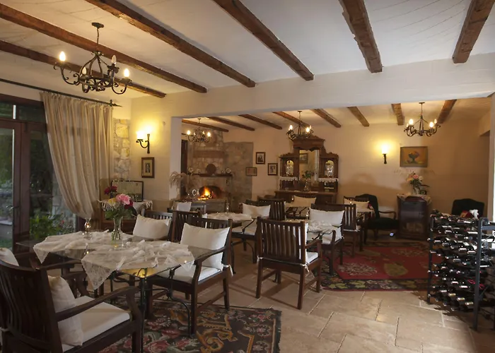 Mandarin & Mango Boutique Hotel