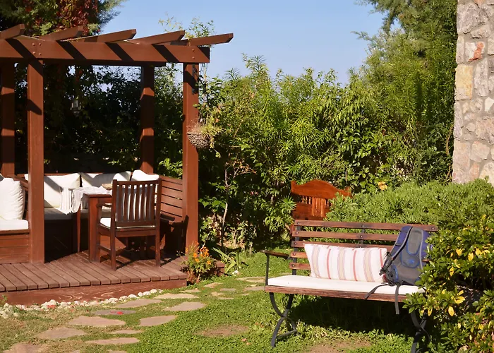 Mandarin & Mango Boutique Hotel 3*